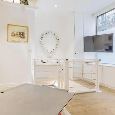Appartement N Sublime Avec Sauna Dans Le 17e *