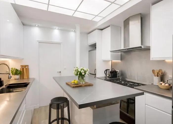 N Sublime Avec Sauna Dans Le 17e Apartament *
